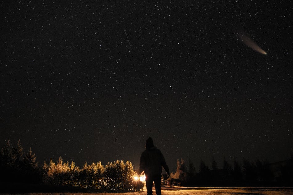 Asteroid Apophis should be visible in the US with binoculars around 6:30 AM EST on April 13, 2029 (stock image).