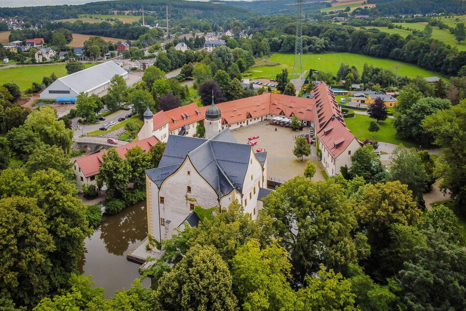 Das Wasserschloss Klaffenbach in Chemnitz hat viele Eingänge, aber nur eine Hausnummer.