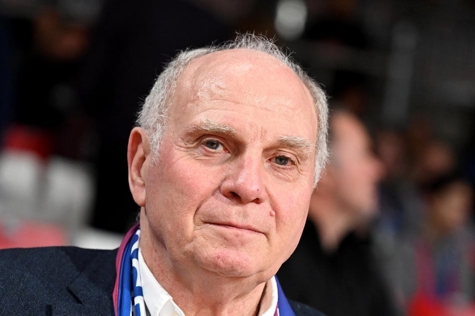 Bayern-Vereinspatron Uli Hoeneß (73) plädiert für Leihspieler.