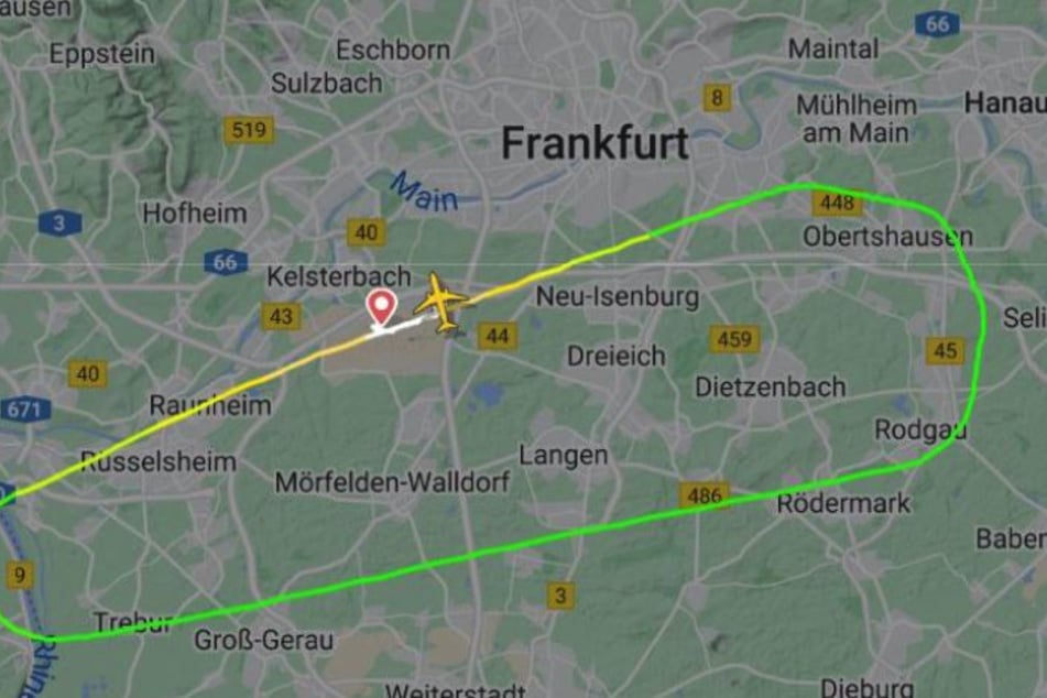 Auf dem Bildausschnitt ist ganz klar zu sehen, wie der Lufthansa-Airbus eine größere Schleife flog, ehe er wieder nach Frankfurt am Main zurückflog. (Symbolfoto)