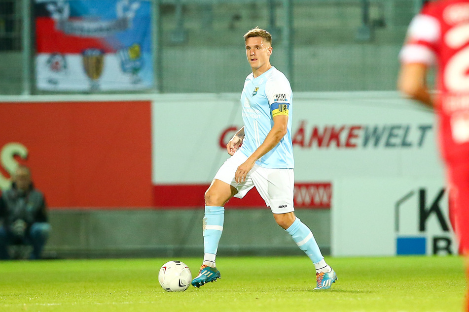 In der fünften Minute der Nachspielzeit (!) glich Kapitän Lukas Aigner nach Freistoß aus.