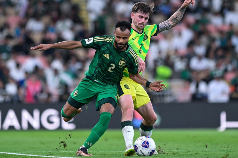 St.-Pauli-Profi Connor Metcalfe (25, r.) hat Australien mit seinem ersten Länderspieltor zur WM 2026 geschossen.