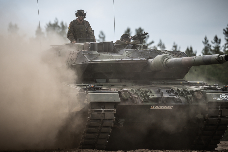 Den Leopard 2 gibt es aufgrund verschiedener Nachrüstungsmöglichkeiten in verschiedenen Varianten.