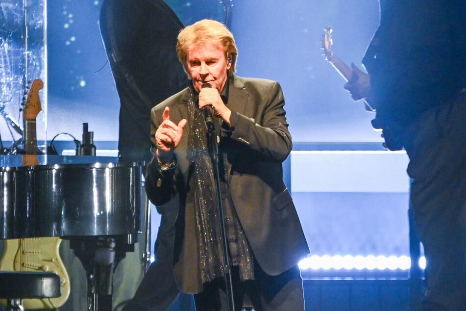 Howard Carpendale (80) nutzte sein Konzert in Leipzig am Mittwoch, um kritische Worte an US-Präsident Donald Trump (79) zu richten.