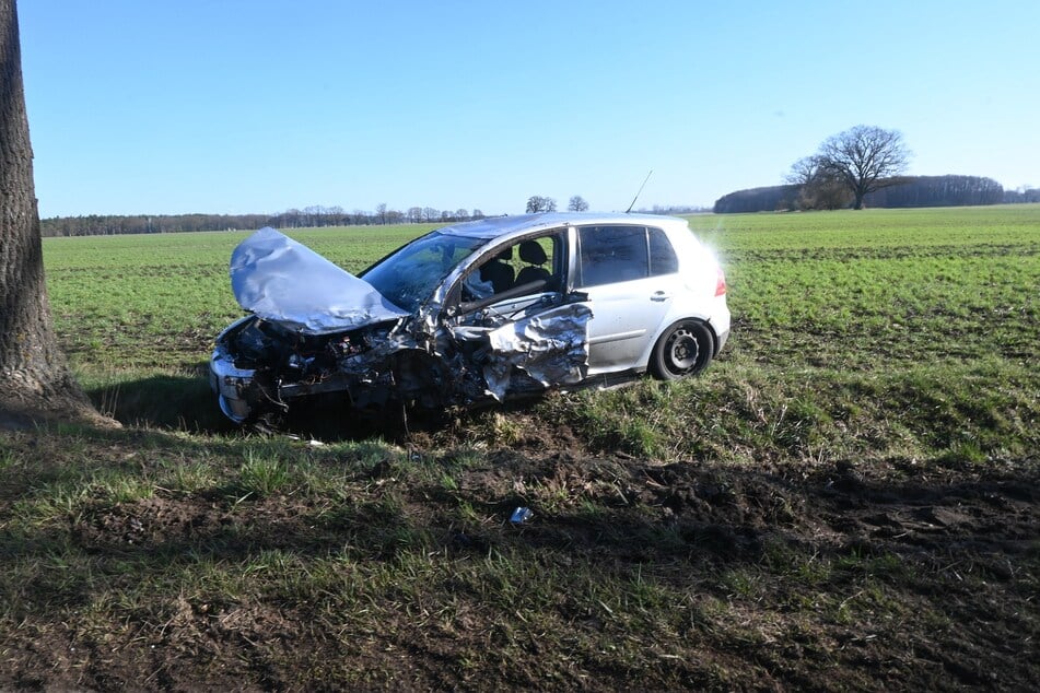 In der Altmark sind am Morgen zwei VWs kollidiert.