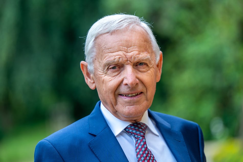 Alt-OB Peter Seifert (84, SPD) kehrt mit einem Talkformat in die Öffentlichkeit zurück.