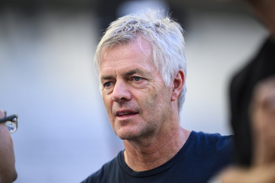 Tom Bartels (60) ist seit Jahrzehnten für die ARD als Kommentator im Einsatz, unvergessen sind seine Worte, als Mario Götze (34) die DFB-Auswahl 2014 in Brasilien zum Weltmeister schoss.