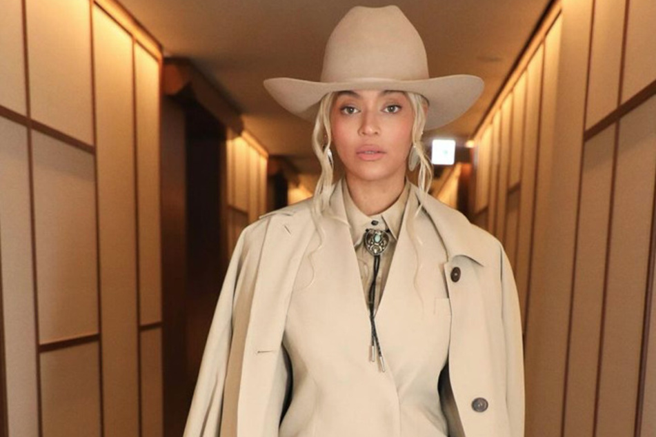 Beyoncé rocked another cowboy-themed look while enjoying a whiskey tasting in Japan with Jay-Z.