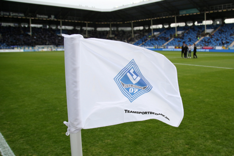 Das Spiel von Waldhof Mannheim gegen den SV Meppen droht auszufallen.