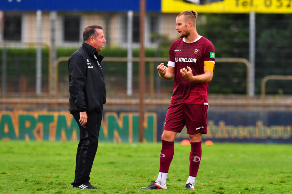 Trainer Markus Kauczinski (l.) und Sebastian Mai im Austausch. Der Neue vom HFC ist der Anführer im Team.