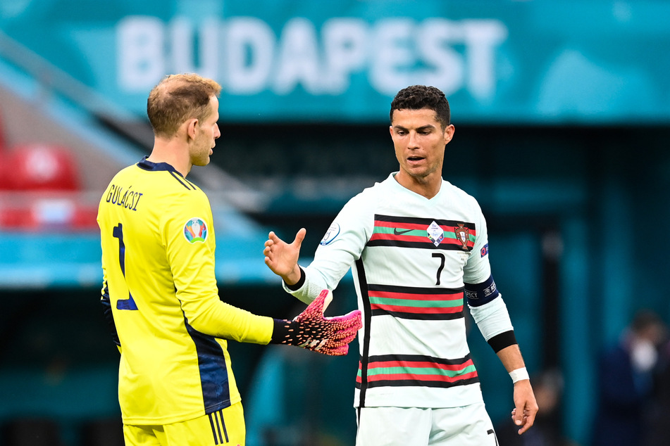 Cristiano Ronaldos (36, r.) Portugiesen hatten im ersten Gruppenspiel gegen Ungarn lange zu knabbern, konnten das Match erst gegen Ende für sich entscheiden.