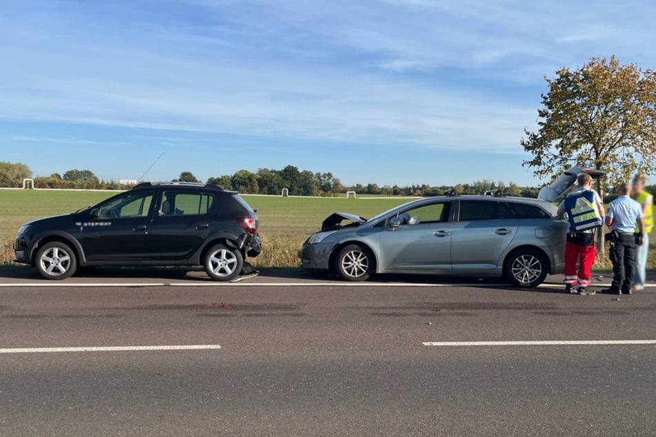 Ein Toyota ist bei Burg einem Dacia aufgefahren.
