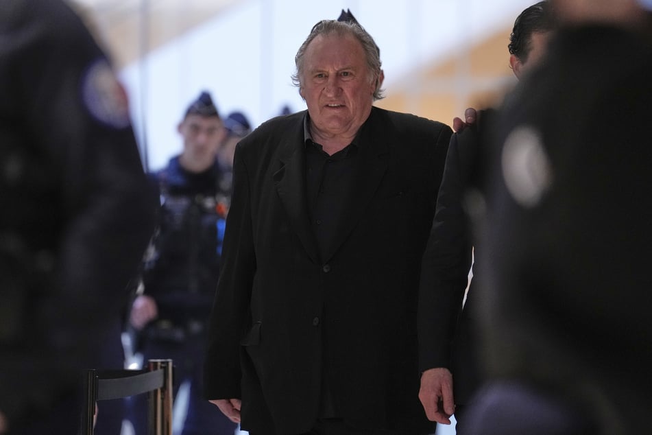 Der französische Filmstar Gérard Depardieu (76) muss erneut vor Gericht. Dieses Mal wegen mutmaßlicher Vergewaltigung. (Archivfoto)