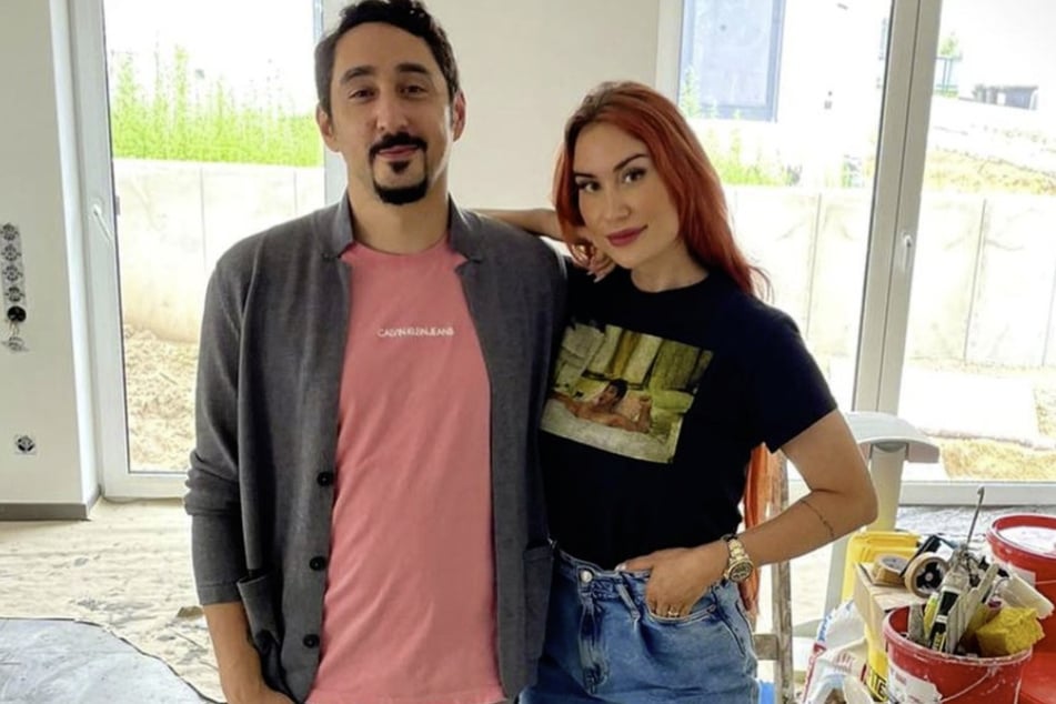 Gemeinsam mit Eheman Eko Fresh (Ekrem Bora, 38) baute Sarah Bora (32) ein Haus und führt ein gewaltfreies Leben.