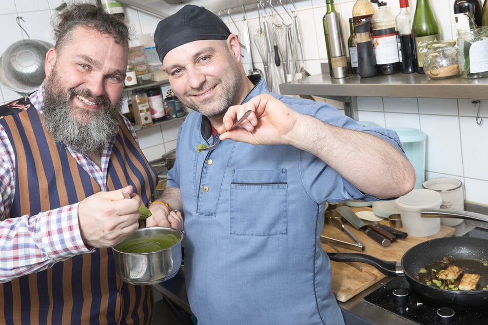 Dresden: Ungewöhnliche Deko: Darum liegen in diesem Restaurant LEGO-Steine auf dem Tisch