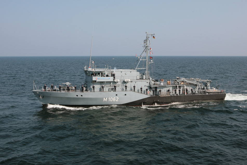 Kriegsschiff kehrt nach monatelangem Einsatz in Heimathafen zurück