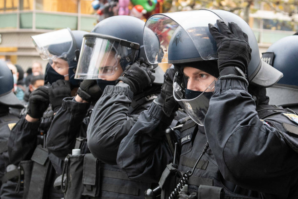 Bereits im vergangenen Dezember hatte in Frankfurt trotz eines Verbots eine Querdenker-Demo stattgefunden. (Archivbild)
