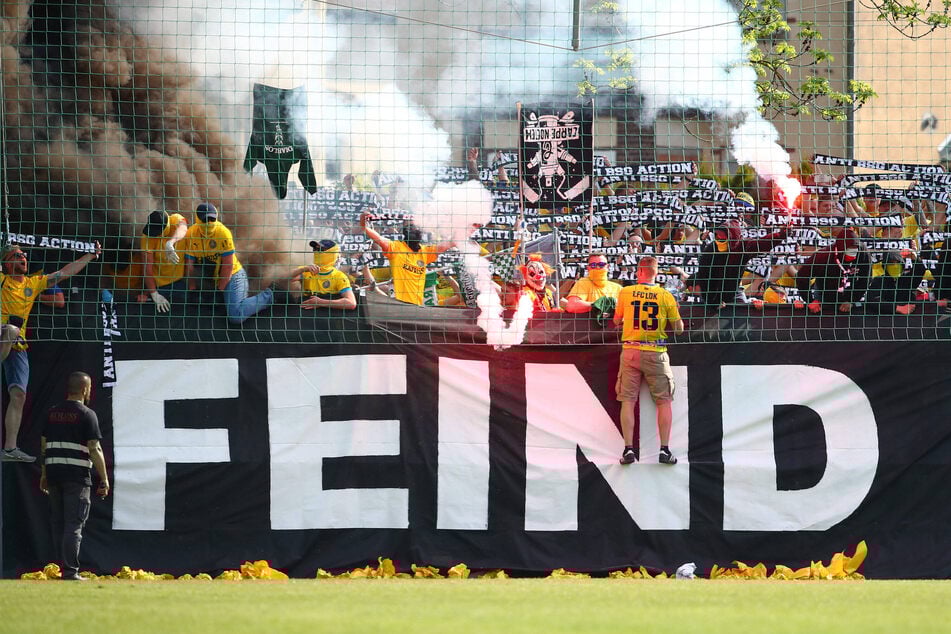 Feind, Erzfeind, BSG Chemie - für den Lok-Anhang ist die Leutzscher "Betriebssportgemeinschaft" seit Jahrzehnten ein Hass-Objekt.