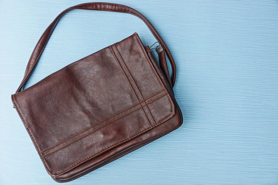 Eine Ledertasche dieser Art kaufte Mandoza in einem Secondhand-Laden. (Symbolbild)
