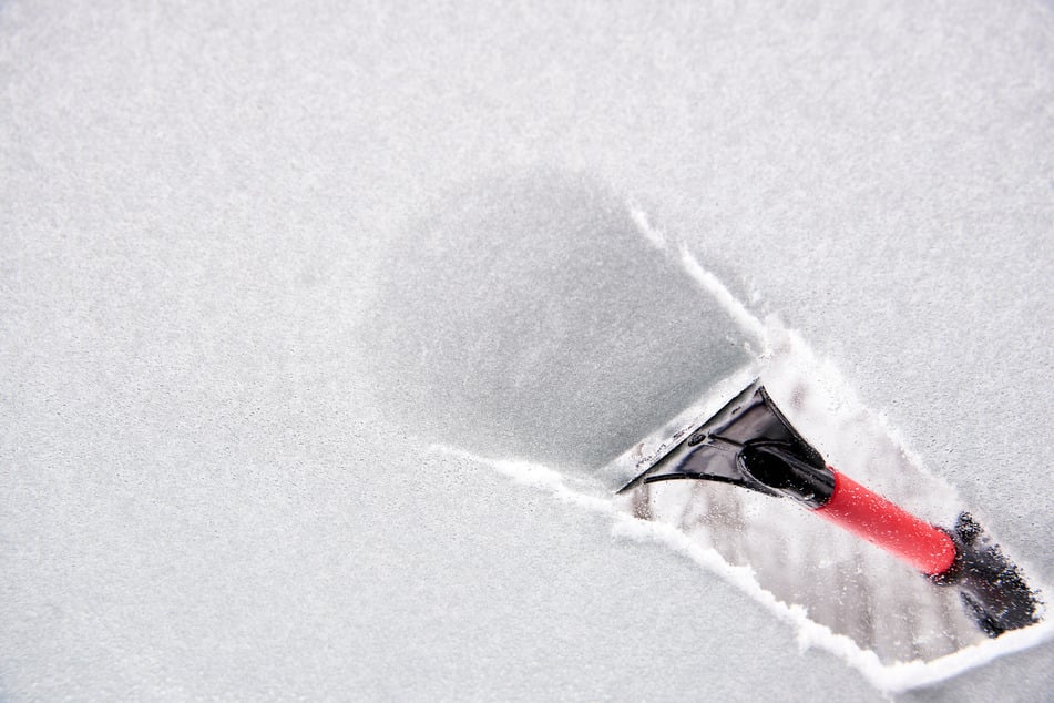 Mit einem guten Auto-Winter-Set behälst Du dieses Jahr auch bei Schnee den Durchblick.