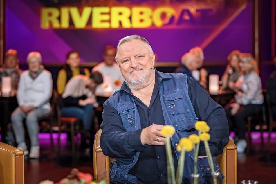 Axel Prahl (65) erzählte im MDR "Riverboat" einige Geschichten aus seinem Leben.