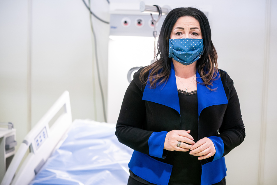 Dilek Kalayci (53, SPD) beschwerte sich gerade über die ausbleibende Impfstoff-Lieferung am 4. Januar.