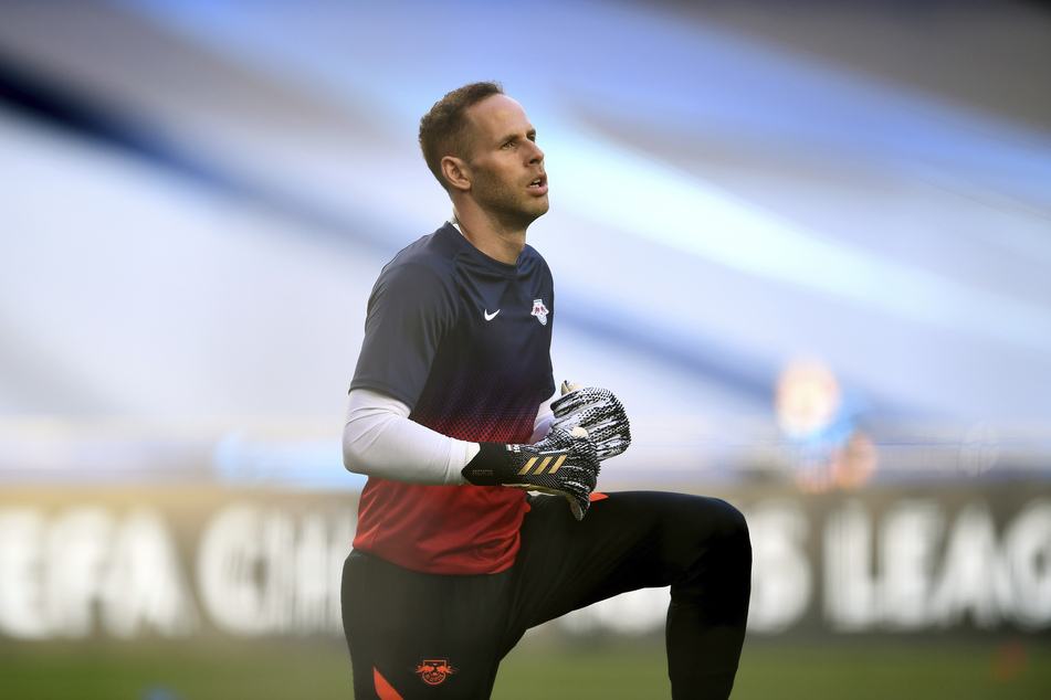 Selbst wenn keine weiteren Neuzugänge kommen sollten, hält RB Leipzigs Keeper Gulacsi (30) den Kader für sehr stark.