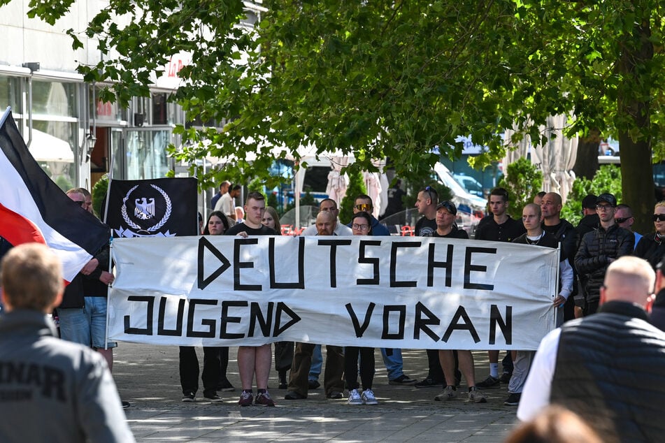 Gegen Mitglieder von "Deutsche Jugend Voran" war die Polizei in Berlin, Brandenburg und Mecklenburg-Vorpommern zuletzt mit einer Razzia vorgegangen.