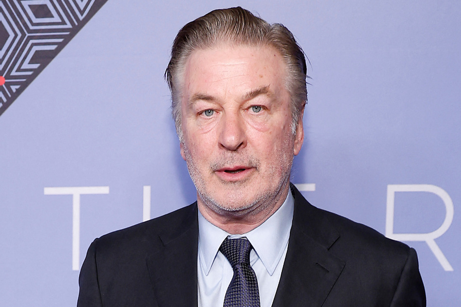 A grand jury in New Mexico is re-evaluating manslaughter charges against Alec Baldwin over the fatal 2021 shooting of Halyna Hutchins.