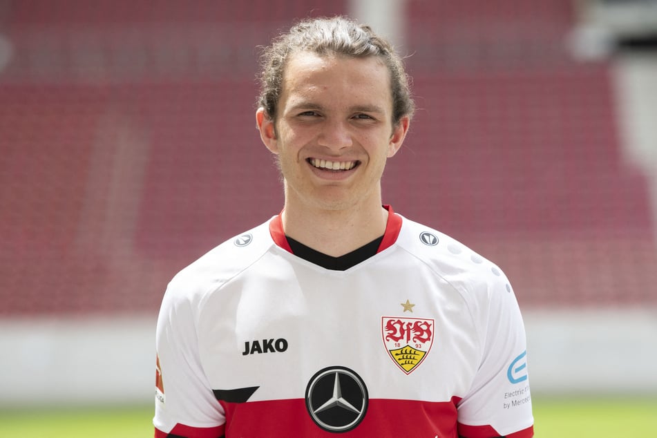 In der Saison 2021/22 schaffte es Jordan Meyer (22) in den Profikader des VfB Stuttgart, ehe weitere Verletzungen seinen Durchbruch verhinderten.