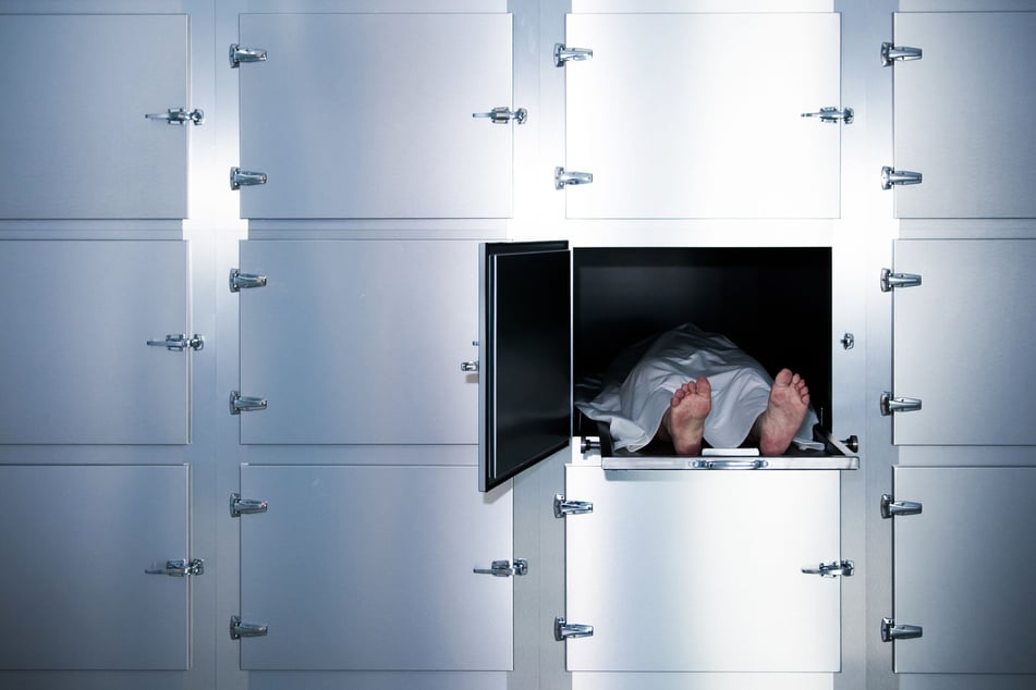 Eine tote Person in einem Leichenschauhaus (Symbolbild).