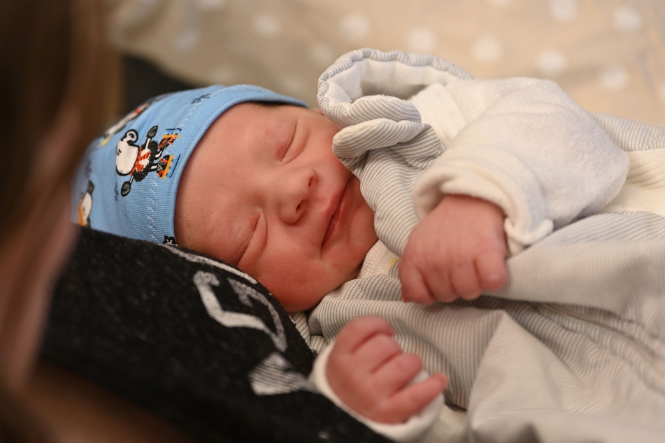 Damian Tayler Walther ist das erste Chemnitzer Baby 2024.