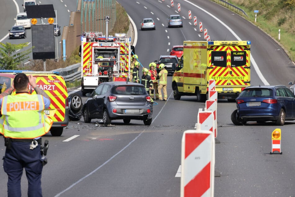 Die A72 musste nach einem schweren Unfall gesperrt werden.