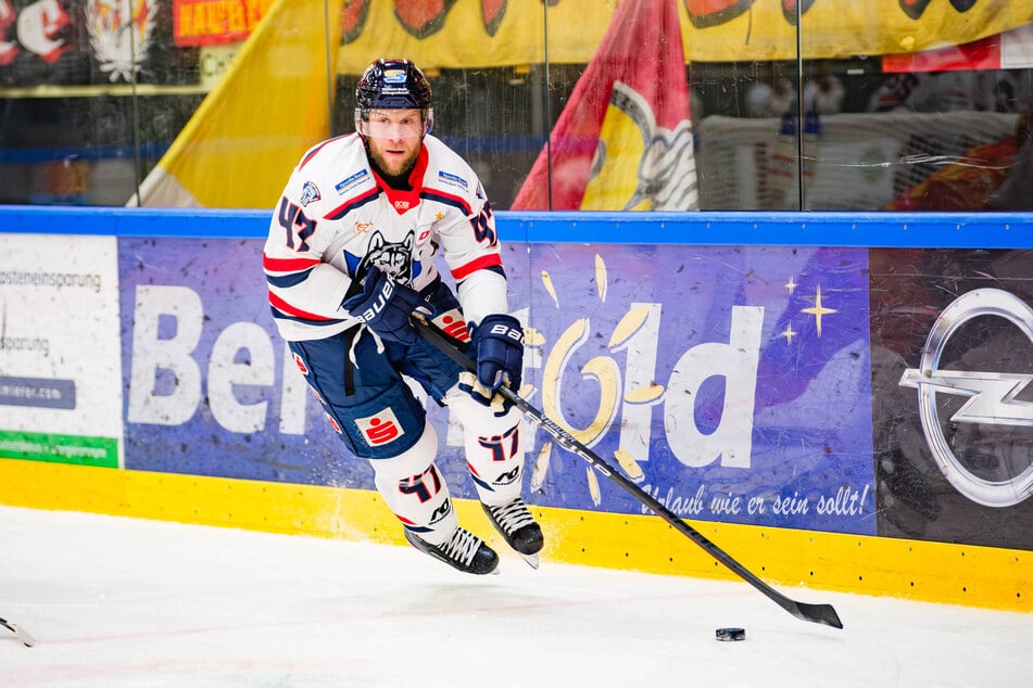 Seit 2024 läuft Andrew Bodnarchuk (37) mit der Nummer 47 für die Kassel Huskies auf. Ab Freitag trägt er in Gedenken an Selah die Nummer 10.