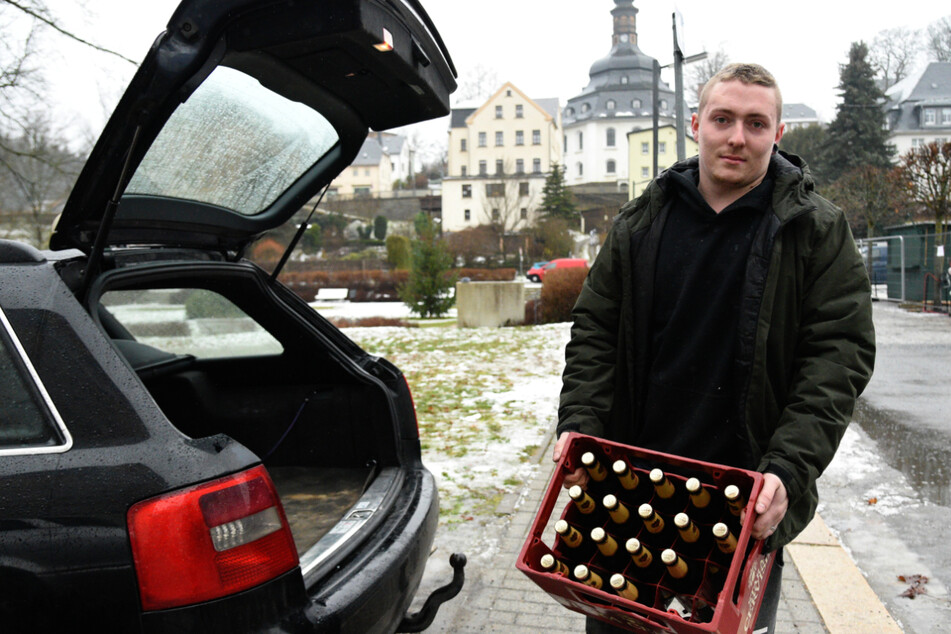 Irre Diebe demolieren Audi für drei Flaschen Tschechen-Bier