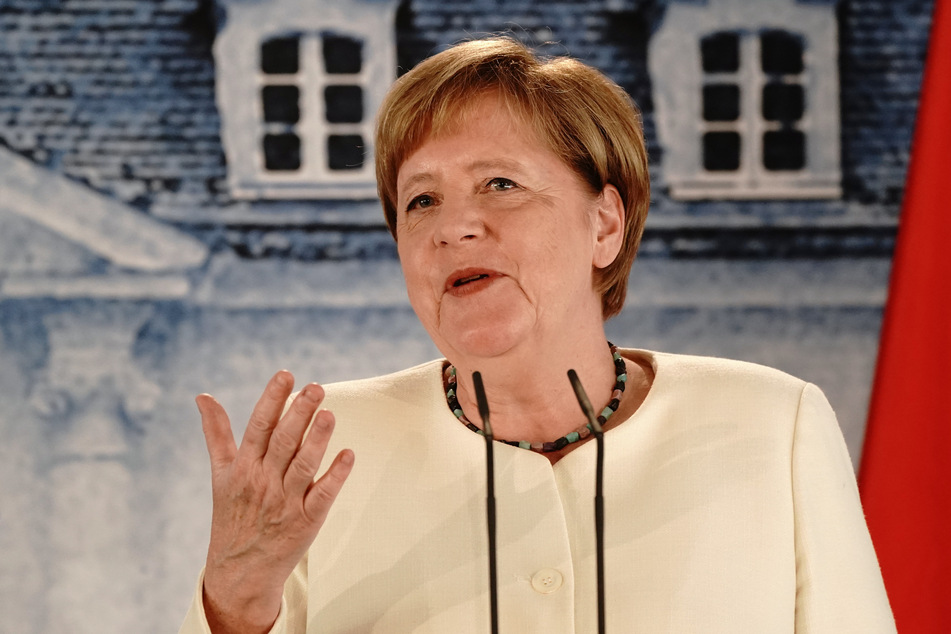 Bundeskanzlerin Angela Merkel (CDU) spricht während einer Pressekonferenz.