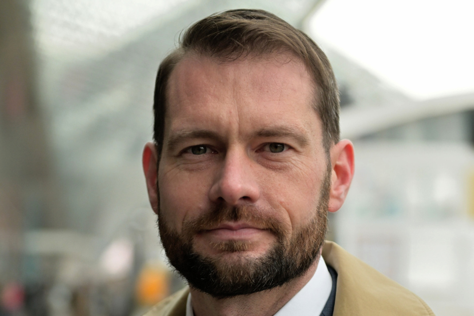 Thomas Stoyke (40) betont, dass sich wieder mehr Käufer dem Onlinehandel zuwenden. Der stationäre Handel habe das Nachsehen.