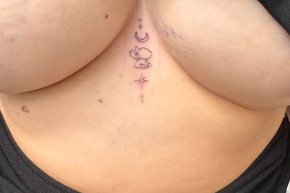 Das Stechen habe nicht wehgetan, so das Erotik-Model.