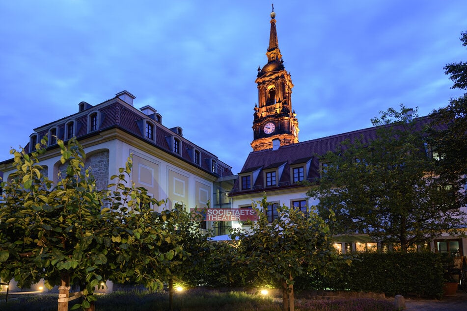 Das Societaetstheater Dresden liegt etwas versteckt in der Nähe der Dreikönigskirche.