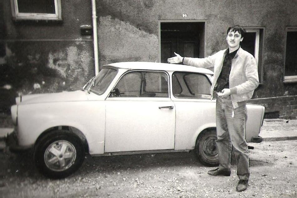 Udo Friedrich mit seinen ersten Trabi, den er mit 18 Jahren kaufte.