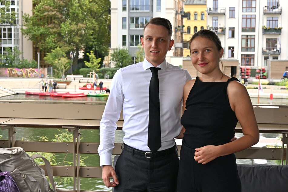Quasi im Dreivierteltakt wurde Franz mit Sozialpädagogin Elena Schaptke (28) verkuppelt. Beide sind beim Ball dabei!