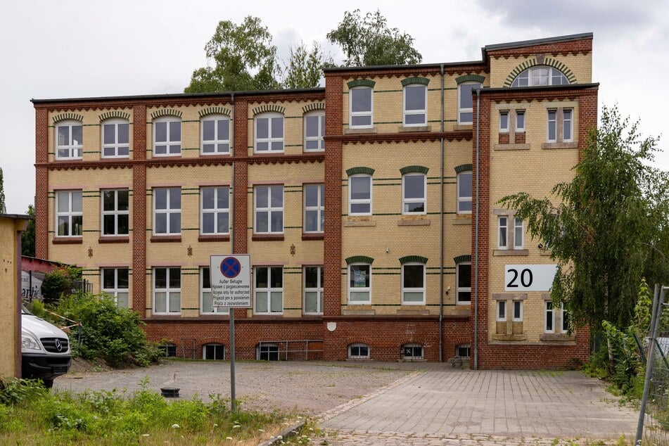 Kommt in dieses Haus auf der Bruno-Salzer-Straße eine Moschee?