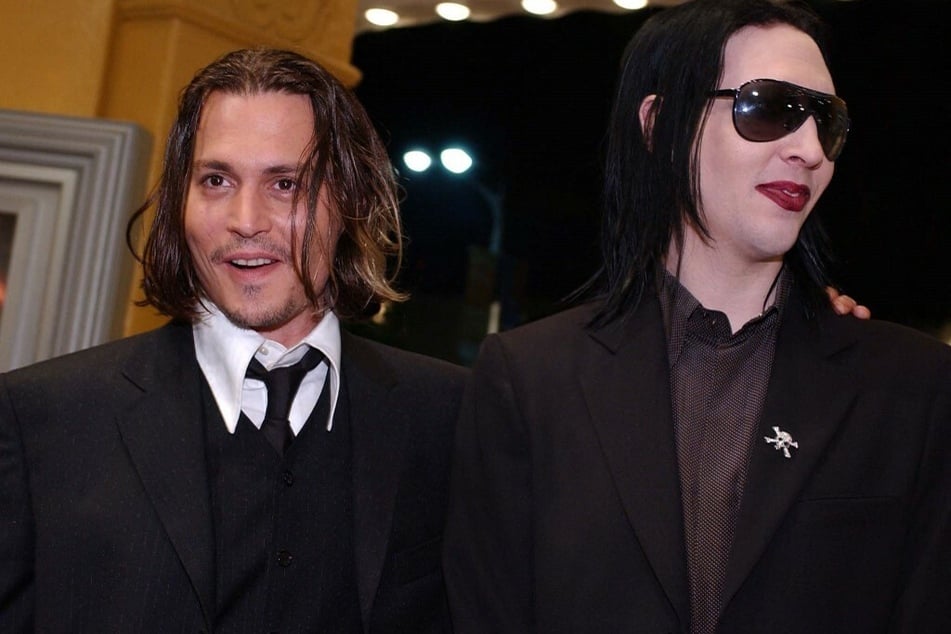 Johnny Depp and friend Marilyn Manson at the premiere of Depp's film From Hell in Los Angeles, October 2001.