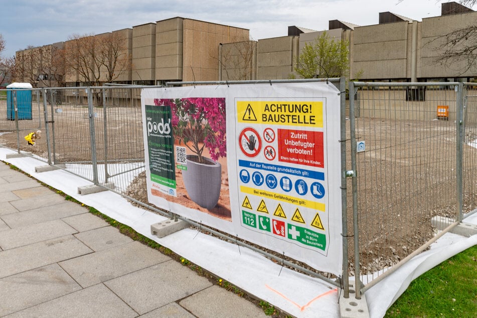 An der Ostra-Allee finden bis Sommer kommenden Jahres Bauarbeiten statt.