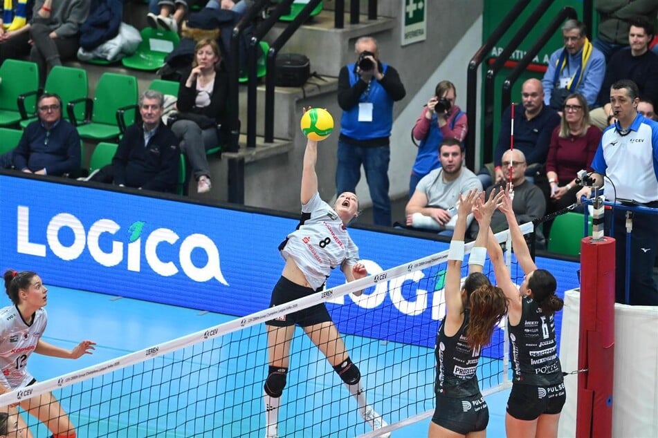 Jette Kuipers (23, M.) ließ den DSC durch ihre Punkte vom Satzgewinn träumen.