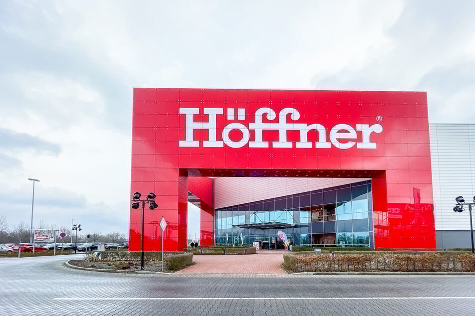 Tausende Artikel betroffen! Höffner senkt massiv die Preise