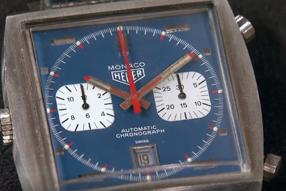 Die wertvolle "Tag Heuer"-Monaco Uhr wurde auf etwa 7000 Euro Wert geschätzt.