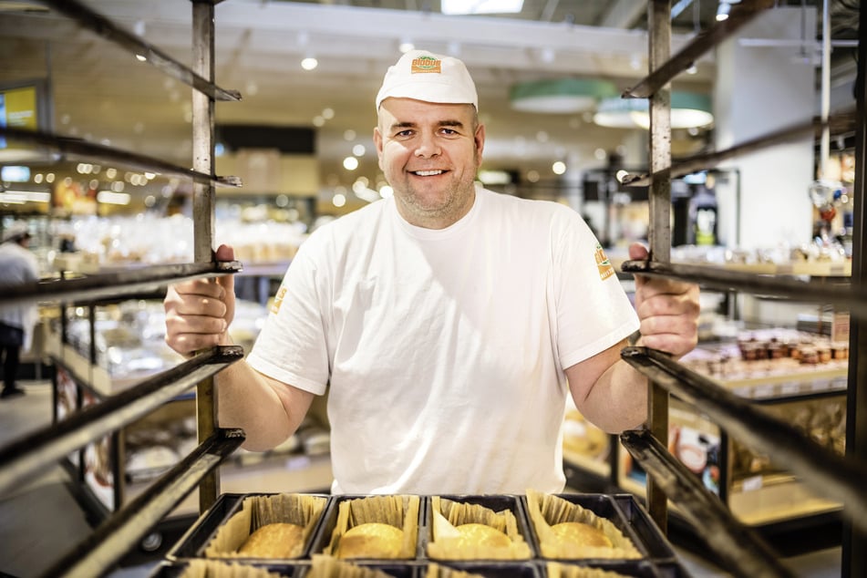 Bäckermeister Herr Obermeier freut sich auf Euren Besuch.