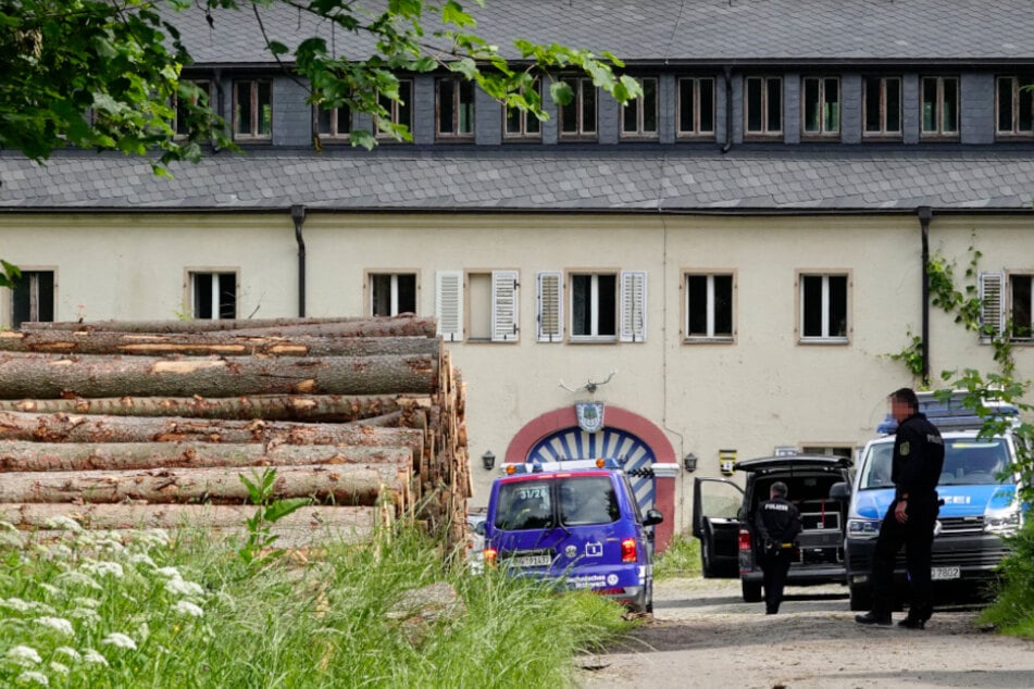 Reichsbürger-Razzia in Sachsen: Wurden hier Waffen versteckt?