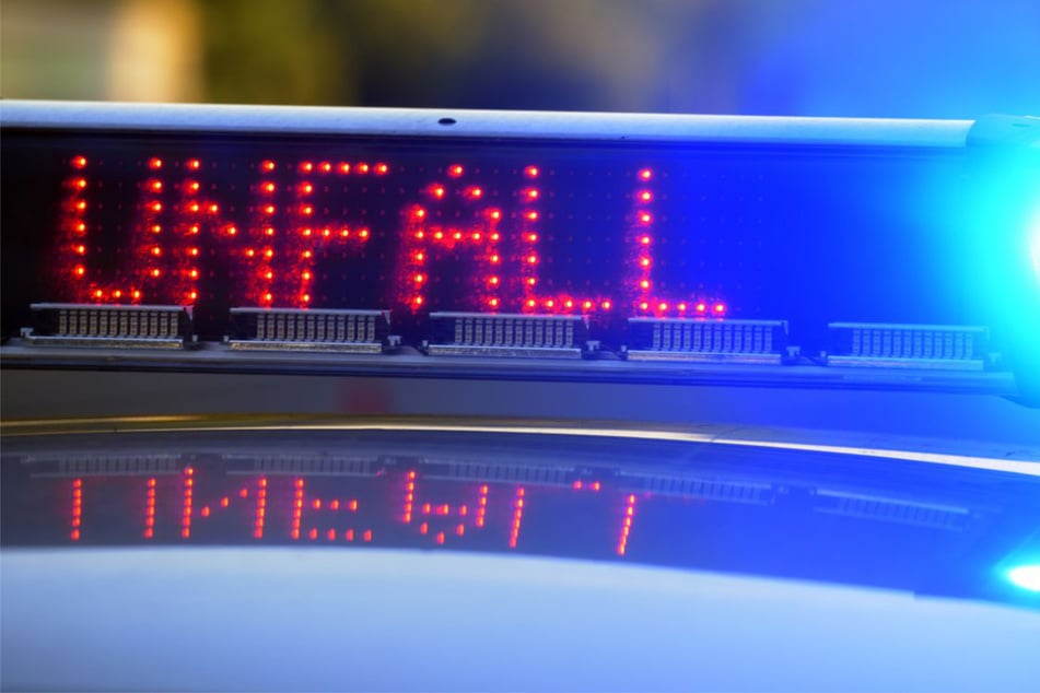 Unfall A13: Unfall auf der A13: Autobahn Richtung Berlin komplett dicht